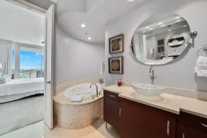 Bella Luna 1009-Luxury Condo-Great Views-Walk to Flora-Bama-Boaters Heaven! - Image 3