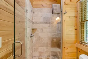 Eagle Nest Lodge Hot Tubs & Mountain Views - Image 5