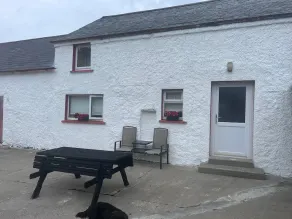 Kilkenny Organic Farm 2-Bed Apt Sleeps 4 Parking - Image 4