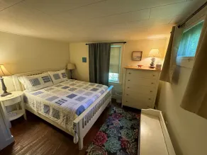 Peaceful York Beach Cottage: Private Cul-de-Sac, Nature Views, Minutes to Shore - Image 4