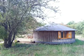 Wooden yurt La Citrolle in Le Thoureil, Maine & Loire - Image 4