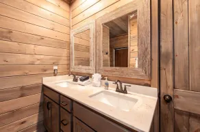 The Gathering Place cabin - Image 5