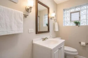 *The Comfy King Ranch*King Bed Suite*Fast Wi-Fi - Image 4