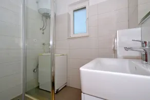 LOZA 1,  2-BDR Sea-View apt in Slatine - Image 2
