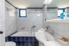 Villa Green on Blue - peaceful rural location with panoramic sea & forest views - Image 3