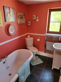 Beautiful spacious home with 7 beds and hot tub! The perfect Cornish getaway :-) - Image 5