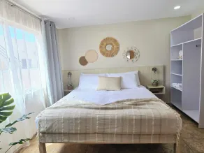 Nice and bright apartment close to Palm Beach - Image 5