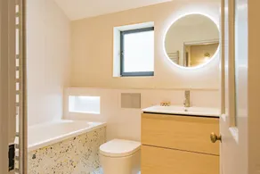 Elegant holiday home located in the heart of Deal - Image 5
