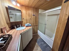 Riverfront cozy getaway - Image 3