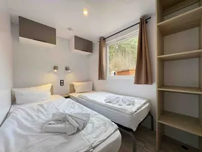 Casa móvel moderna com sauna ao ar livre no lago Murner - Image 5