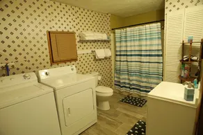 3-Bedroom apt. ideal location near new river gorge - Image 3