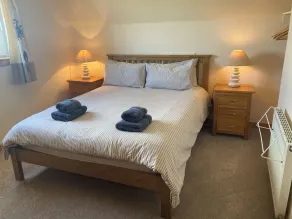 Beach Cottage Sleeps 4 (2 Bedroom) - Image 5