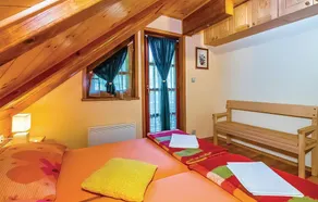 Schönes Haus mit 2 Schlafzimmern in Lukovdol - Image 4
