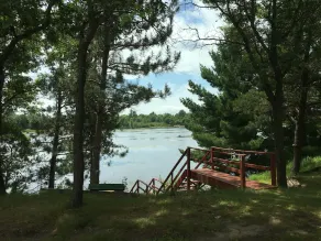 3-Zimmer-Hütte am See mit Zugang zum Freizeitpfad - Image 2