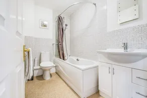 Miller House by Our Home Short Stays - Image 3