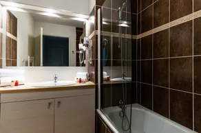 Fitness, swimming pool, sauna, hammam, terrace, balcony, tv, ski locker, 38-40m² - Image 3