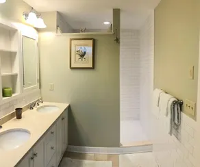 Mountain-view House ~ Mins To Middlebury, Flex Cancellation Policy - Image 4