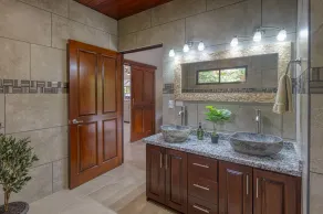 Large group rental - 2 new houses side by side steps from beach, bars, dining! - Image 4
