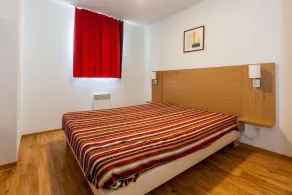 Wifi, bis 50m skipiste, schwimmbad, sauna, hammam, balkon, fernseher, schließfach für die skier - Image 4