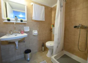 Verano V4 (up to 2 guests) - Cozy apartment 2 minutes (200m) to the beach - Image 2