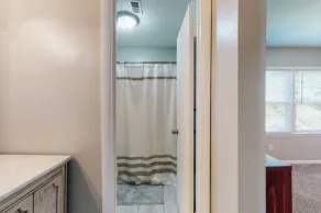 stylish townhome, sleeps 8, pet friendly - Image 5