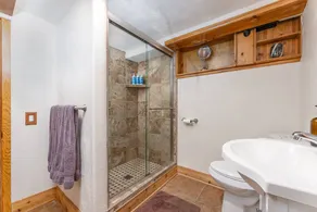 The REAL BOISE RETREAT! AMAZING LOCATION & STELLAR Backyard. Bring your DOG! 2 mins to Downtown! - Image 5