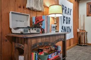 The Alder Lodge - Hot tub, shuffleboard, air hockey, bbq, dogs-ok - Image 2