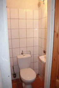 Parte di casa di campagna recentemente rinnovata con sauna + idromassaggio, fino a 8 persone vicino al Mar Baltico - Image 3
