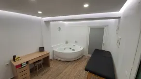 Elizabeth Suites - Image 2