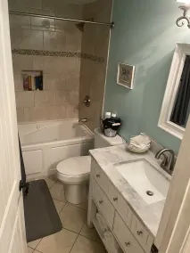 Schöner kundenspezifisch renovierter Bungalow in der Innenstadt! - Image 4