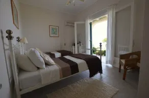 SEASIDE VILLA - HALIKOUNAS with private steps onto the beach - Image 4