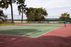 Genießen Sie den abgeschirmten Pool, Angeln, Private Tennis und Riverfront with Dock - Image 4