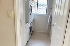 Nepean Hospital 3BR pet-friendly home + parking - Image 2