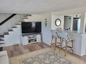Cozy private beach stilt house-steps to the beach. - Image 2