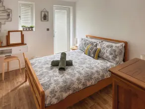2 Schlafzimmer Unterkunft in West Mersea - Image 5