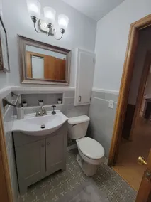 Cheerful 3 bedroom home with garage parking - Image 3
