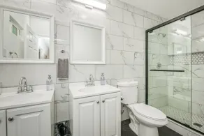 Fun City Haven Spacious Retreat in Fresno - Image 4