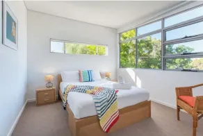 Breezy Bay Retreat Family Haven near Town and Beach - Image 3