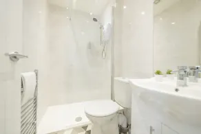 HIGHCLIFFE SEAVIEW SUITE - BEACH - PERFECT RETREAT - Image 3