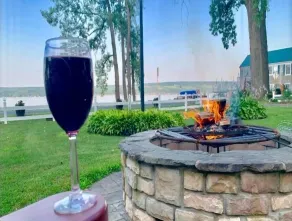 GORGEOUS Waterfront Home w/Huge Flat Yard, AMAZING VIEWS, Wine Trail - Image 5
