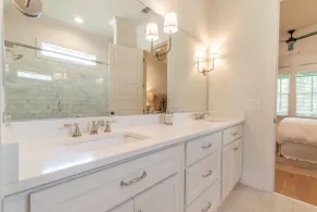Gorgeous Home so close to Downtown Auburn and Auburn University!! - Image 3