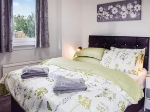 3 bedroom accommodation in Lochgelly - Image 3