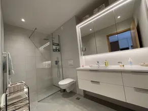 Cosy and spacious 1bdr apartment, only 15 min walk from SKY LAGOON - Image 3