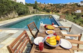 Gorgeous Home In Sifnos - Image 4