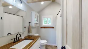 Charming Cabin minutes from Keuka Lake - Image 2