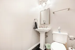 Maison de ville moderne à Shirlington (3 chambres / 2 salles de bain) - Image 2