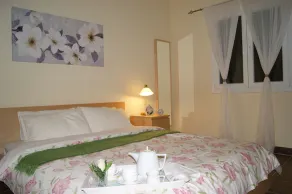 Beautiful Spacious Villa, Heated Private Pool Near to great beaches & Corfu Town - Image 5