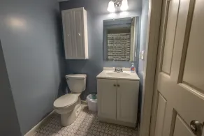 Beautiful 4BR 2 bath Craftsman home, completely renovated, roomy, handy location - Image 4