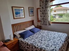 APART. SLEEPS 6 -SUPER FAST FREE WIFI - 200mts from Golden Beach. HUTTE-002428 - Image 4