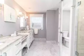 Luxushaus mit Pool / Jacuzzi nur 1 Block vom Strand entfernt und in der Nähe der Stadt - Image 3